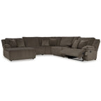 Seccional Reclinable de 6 Piezas Top Tier Marrón con Chaise - 147W x 134D x 41H