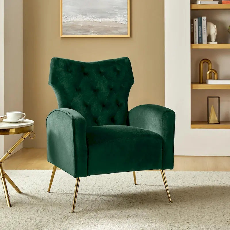 Sillón Contemporáneo de Terciopelo con Respaldo Alto, Botones Decorativos y Patas de Metal Doradas Abocinadas
